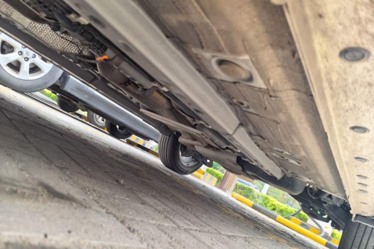 Used Toyota Corolla Cross 2024 2.0L Pioneer Edition Chassis Front Left