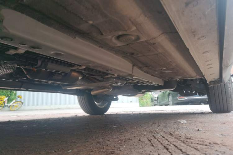 Used Toyota Corolla Cross 2024 2.0L Pioneer Edition Chassis Front Left