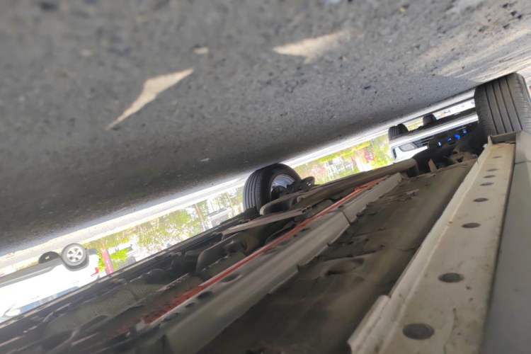 Used Toyota Corolla Cross 2024 2.0L Smart Electric Hybrid Dual-Engine Pioneer Edition Chassis Front Right