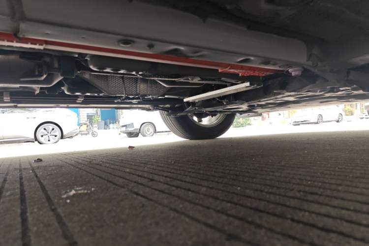 Used Toyota Corolla Cross 2024 2.0L Smart Electric Hybrid Dual-Engine Elite Edition Chassis Front Right