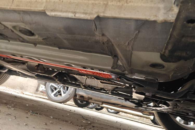 Used Toyota Corolla Cross 2024 2.0L Smart Electric Hybrid Dual-Engine Pioneer Edition Chassis Front Right