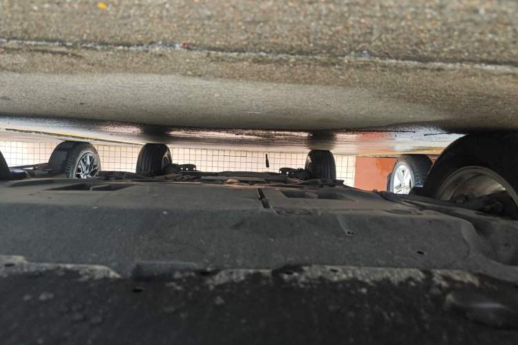 Used Toyota Corolla Cross 2024 2.0L Pioneer Edition Chassis Front