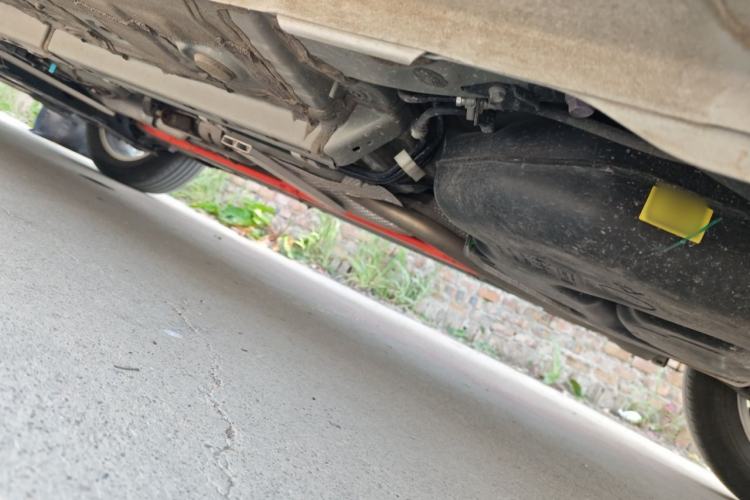Used Toyota Corolla Cross 2024 2.0L Smart Electric Hybrid Dual-Engine Pioneer Edition Chassis Rear Left