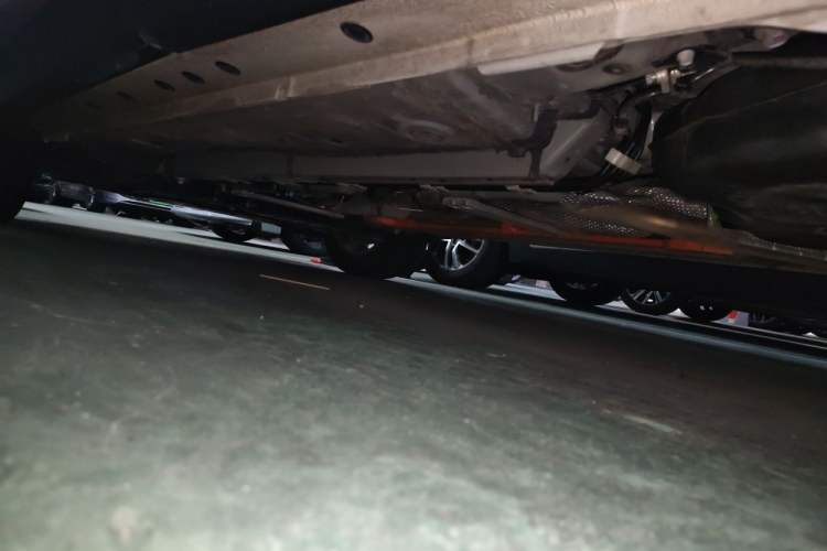 Used Toyota Corolla Cross 2024 2.0L Smart Electric Hybrid Dual-Engine Pioneer Edition Chassis Rear Left