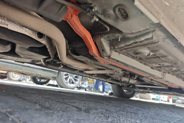 Used Toyota Corolla Cross 2024 2.0L Smart Electric Hybrid Dual-Engine Pioneer Edition Chassis Rear Right