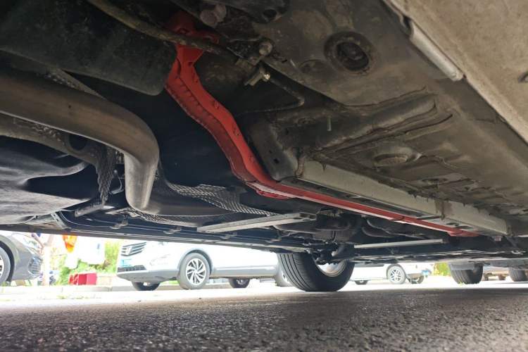 Used Toyota Corolla Cross 2024 2.0L Smart Electric Hybrid Dual-Engine Elite Edition Chassis Rear Right