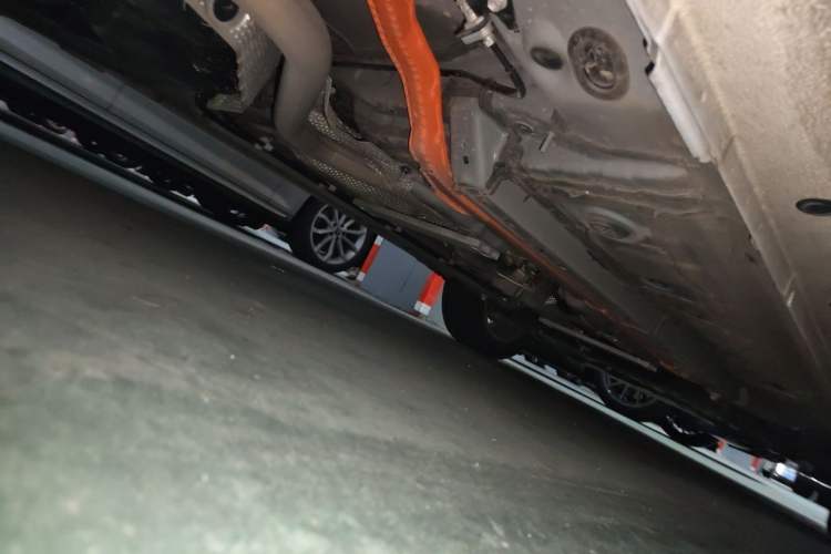 Used Toyota Corolla Cross 2024 2.0L Smart Electric Hybrid Dual-Engine Pioneer Edition Chassis Rear Right