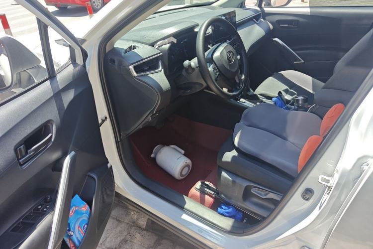 Used Toyota Corolla Cross 2024 2.0L Smart Electric Hybrid Dual-Engine Pioneer Edition Driver Seat