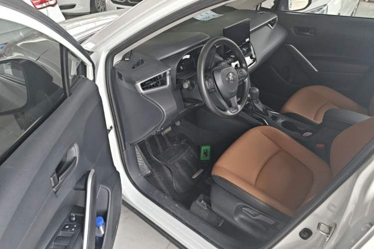 Used Toyota Corolla Cross 2024 2.0L Elite Edition Driver Seat