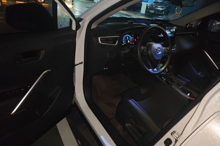Used Toyota Corolla Cross 2024 2.0L Elite Edition Driver Seat