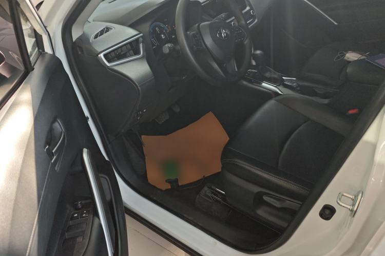 Used Toyota Corolla Cross 2024 2.0L Smart Electric Hybrid Dual-Engine Pioneer Edition Driver Seat
