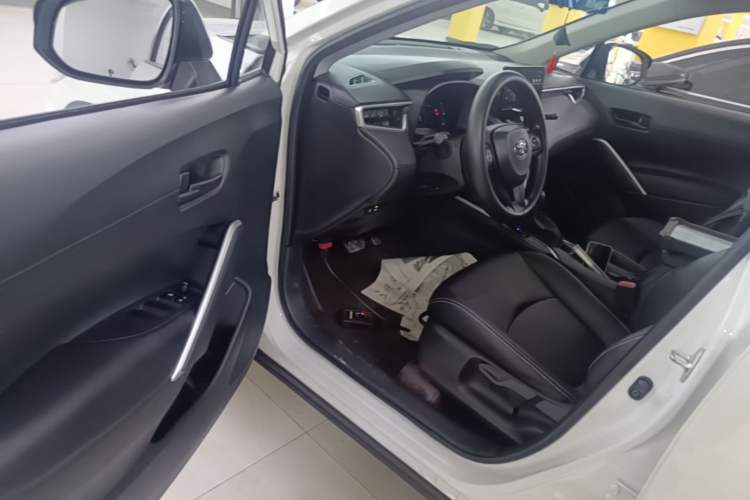 Used Toyota Corolla Cross 2024 2.0L Pioneer Edition Driver Seat