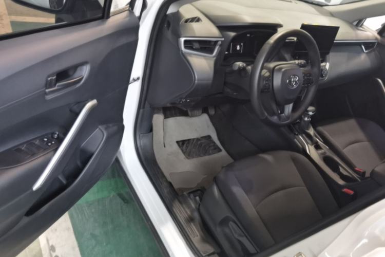 Used Toyota Corolla Cross 2024 2.0L Pioneer Edition Driver Seat
