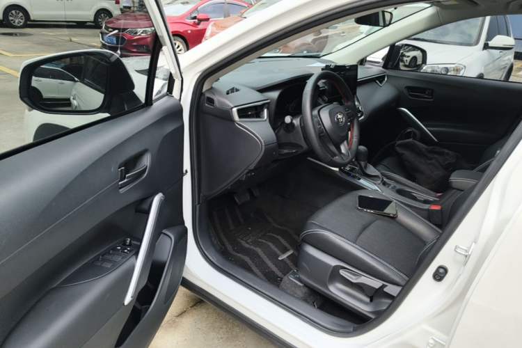Used Toyota Corolla Cross 2024 2.0L Elite Edition Driver Seat