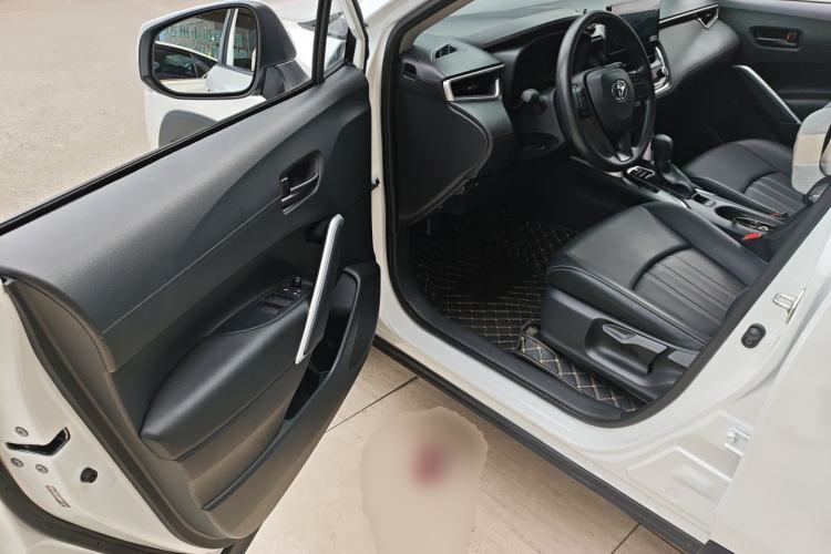 Used Toyota Corolla Cross 2024 2.0L Elite Edition Driver Seat