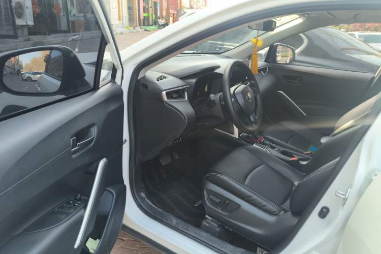 Used Toyota Corolla Cross 2024 2.0L Luxury Edition Driver Seat