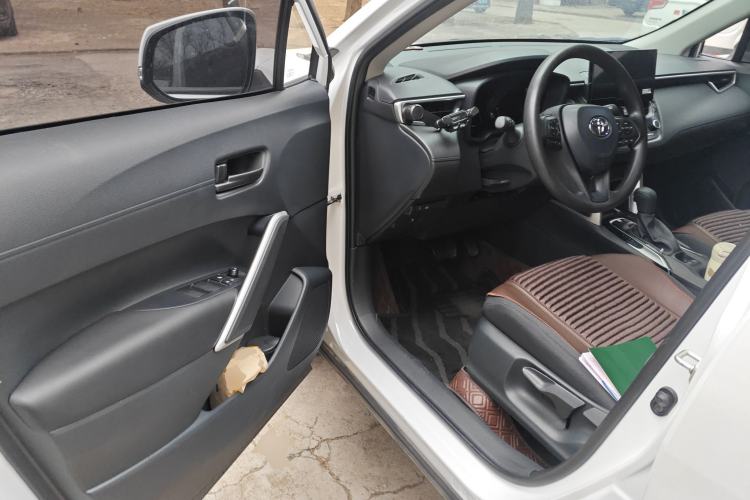 Used Toyota Corolla Cross 2024 2.0L Smart Electric Hybrid Dual-Engine Pioneer Edition Driver Seat