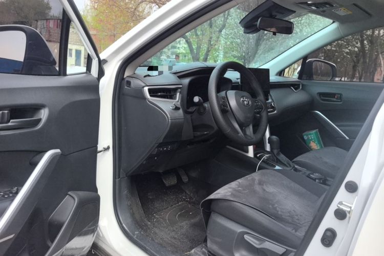 Used Toyota Corolla Cross 2024 2.0L Smart Electric Hybrid Dual-Engine Elite Edition Driver Seat