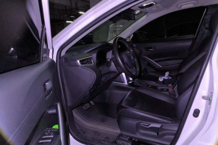 Used Toyota Corolla Cross 2024 2.0L Pioneer Edition Driver Seat