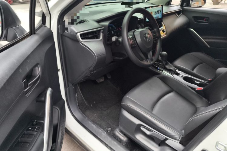 Used Toyota Corolla Cross 2024 2.0L Smart Electric Hybrid Dual-Engine Pioneer Edition Driver Seat