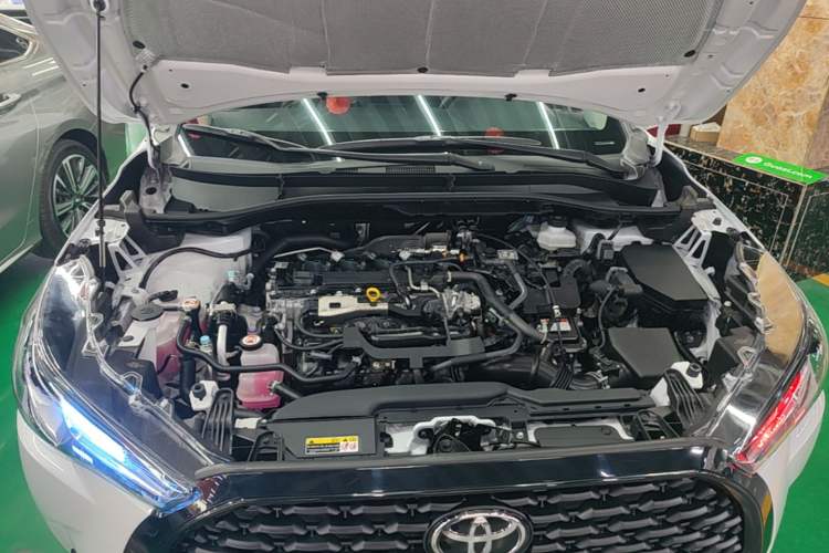 Used Toyota Corolla Cross 2024 2.0L Smart Electric Hybrid Dual-Engine Pioneer Edition Engine Bay