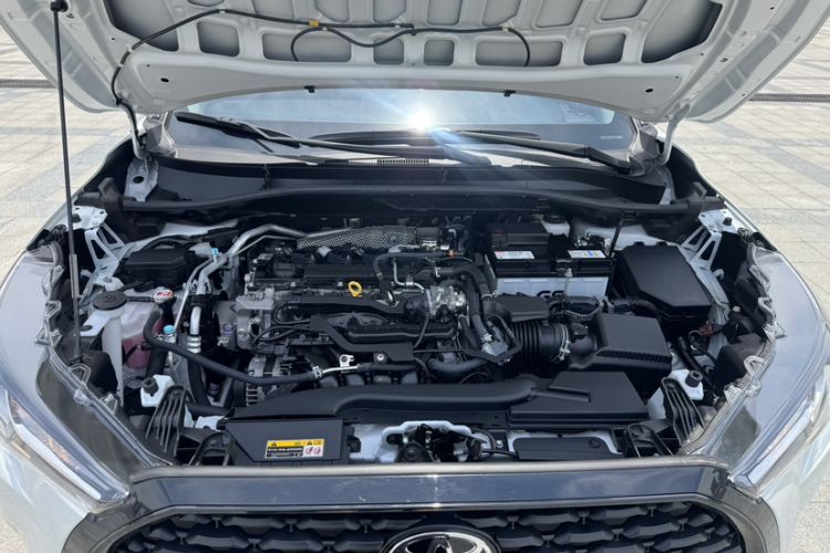 Used Toyota Corolla Cross 2024 2.0L Pioneer Edition Engine Bay