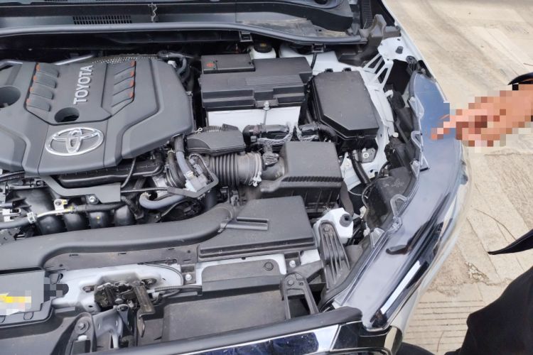 Used Toyota Corolla Cross 2024 2.0L Elite Edition Engine Bay Left