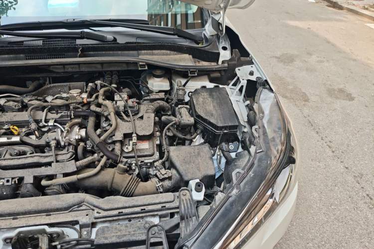 Used Toyota Corolla Cross 2024 2.0L Smart Electric Hybrid Dual-Engine Elite Edition Engine Bay Left