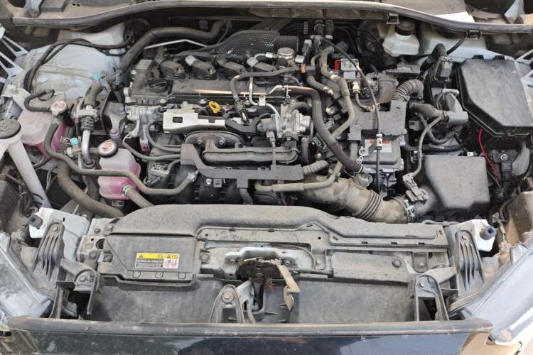 Used Toyota Corolla Cross 2024 2.0L Smart Electric Hybrid Dual-Engine Pioneer Edition Engine Bay