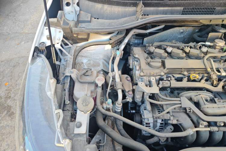 Used Toyota Corolla Cross 2024 2.0L Elite Edition Engine Bay Right