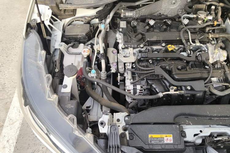 Used Toyota Corolla Cross 2024 2.0L Pioneer Edition Engine Bay Right