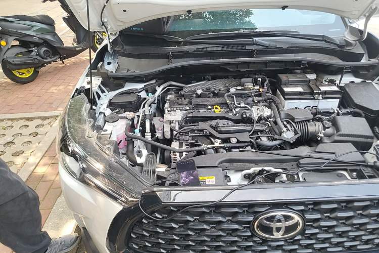 Used Toyota Corolla Cross 2024 2.0L Pioneer Edition Engine Bay Right