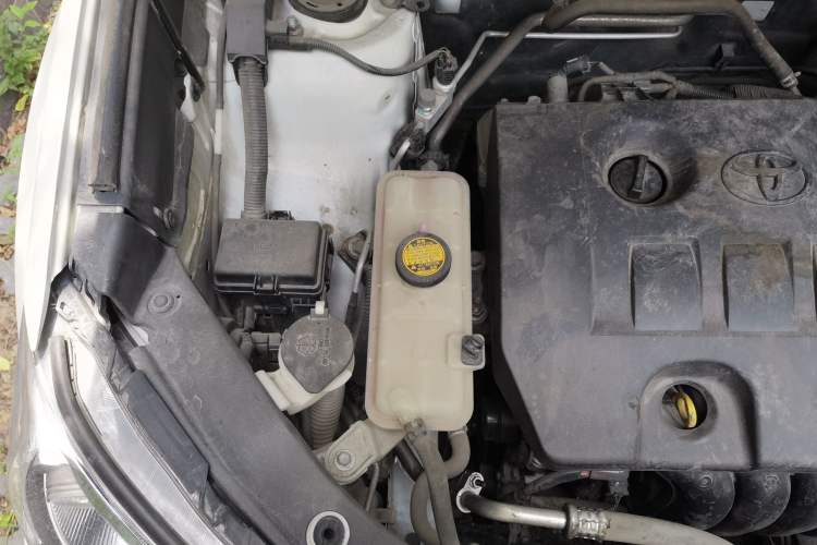 Used Toyota Corolla Cross 2024 2.0L Pioneer Edition Engine Bay Right