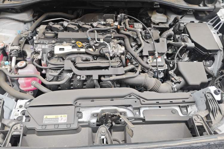 Used Toyota Corolla Cross 2024 2.0L Smart Electric Hybrid Dual-Engine Pioneer Edition Engine Bay
