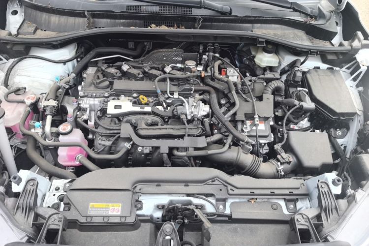 Used Toyota Corolla Cross 2024 2.0L Smart Electric Hybrid Dual-Engine Elite Edition Engine Bay