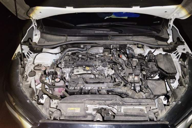 Used Toyota Corolla Cross 2024 2.0L Smart Electric Hybrid Dual-Engine Elite Edition Engine Bay