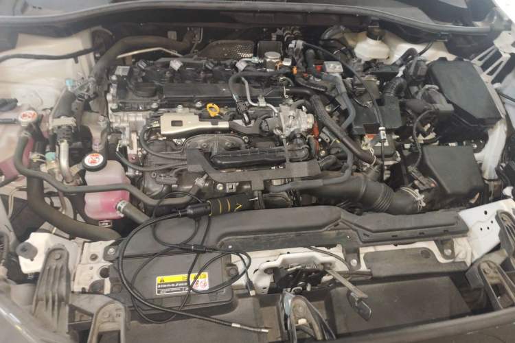 Used Toyota Corolla Cross 2024 2.0L Smart Electric Hybrid Dual-Engine Pioneer Edition Engine Bay
