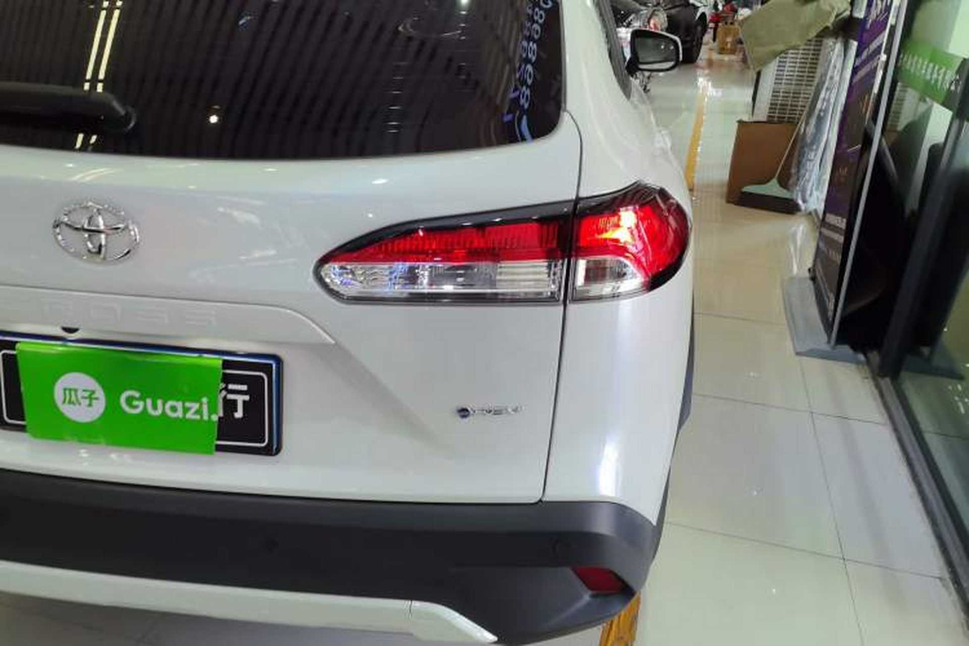 Used Toyota Corolla Cross 2024 2.0L Smart Electric Hybrid Dual-Engine Pioneer Edition Exterior 3