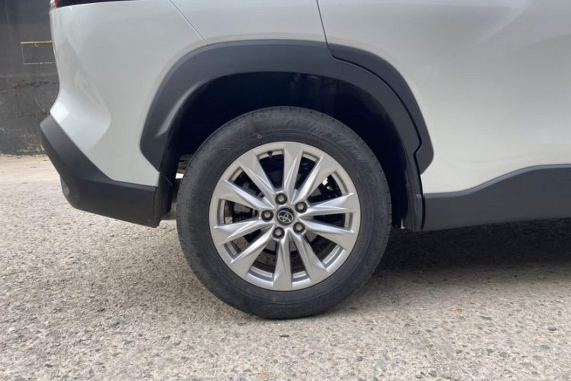 Used Toyota Corolla Cross 2024 2.0L Pioneer Edition Exterior 9