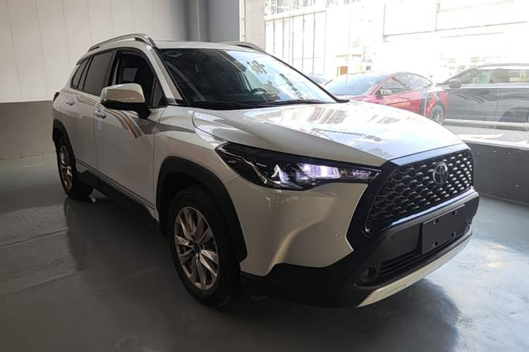 Used Toyota Corolla Cross 2024 2.0L Elite Edition Front Right 45 Deg