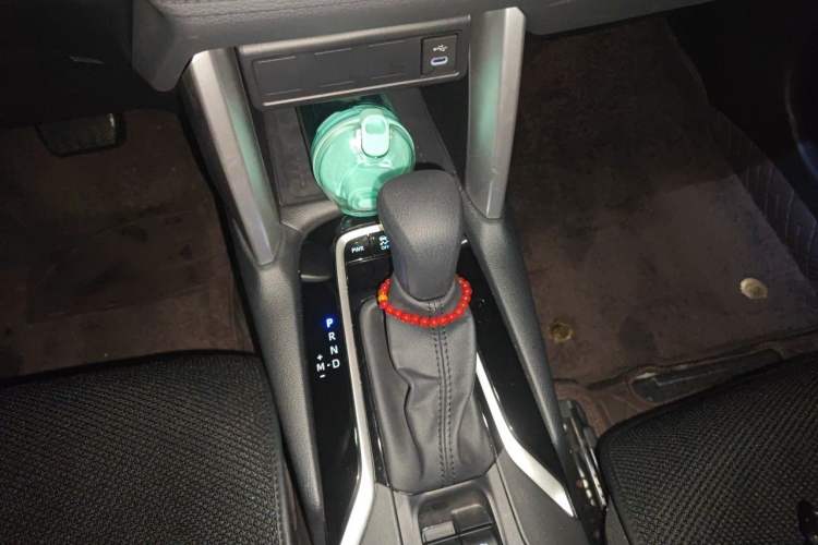 Used Toyota Corolla Cross 2024 2.0L Elite Edition Gear Lever