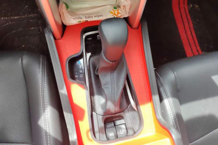 Used Toyota Corolla Cross 2024 2.0L Elite Edition Gear Lever