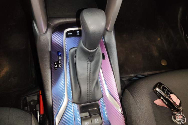Used Toyota Corolla Cross 2024 2.0L Elite Edition Gear Lever