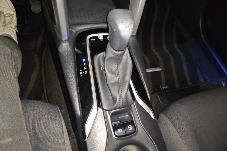 Used Toyota Corolla Cross 2024 2.0L Pioneer Edition Gear Lever