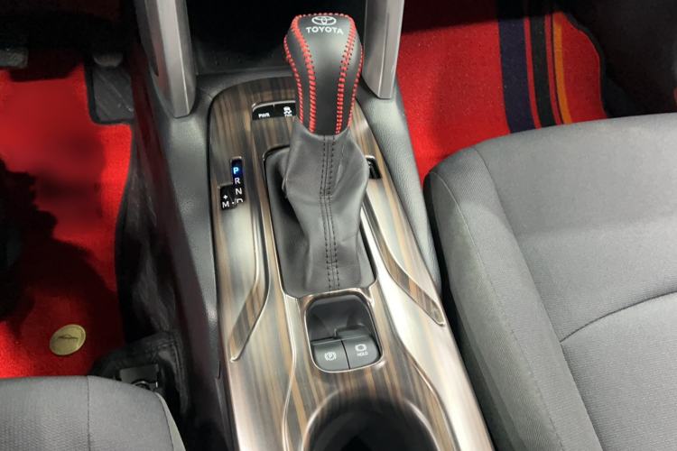 Used Toyota Corolla Cross 2024 2.0L Pioneer Edition Gear Lever