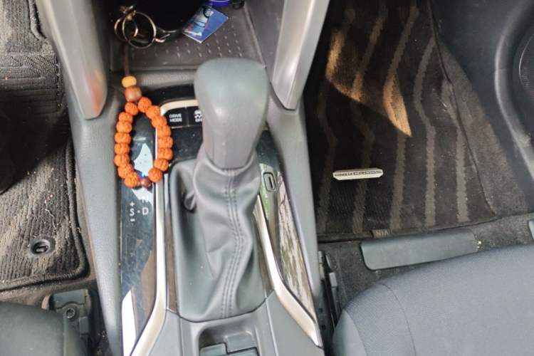 Used Toyota Corolla Cross 2024 2.0L Smart Electric Hybrid Dual-Engine Pioneer Edition Gear Lever