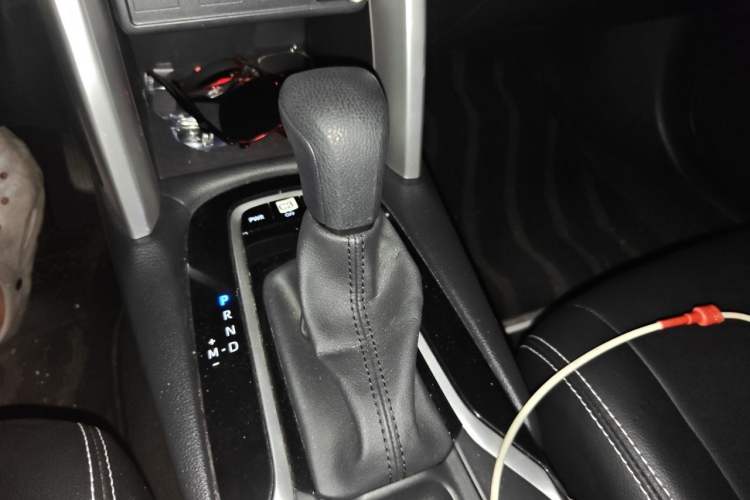 Used Toyota Corolla Cross 2024 2.0L Flagship Edition Gear Lever