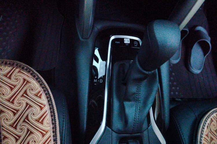 Used Toyota Corolla Cross 2024 2.0L Pioneer Edition Gear Lever