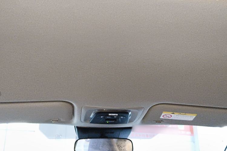 Used Toyota Corolla Cross 2024 2.0L Smart Electric Hybrid Dual-Engine Pioneer Edition Headliner