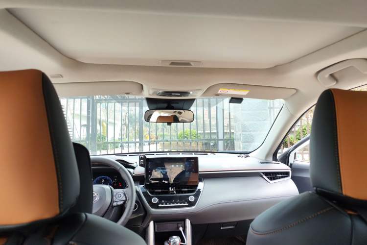 Used Toyota Corolla Cross 2024 2.0L Elite Edition Headliner